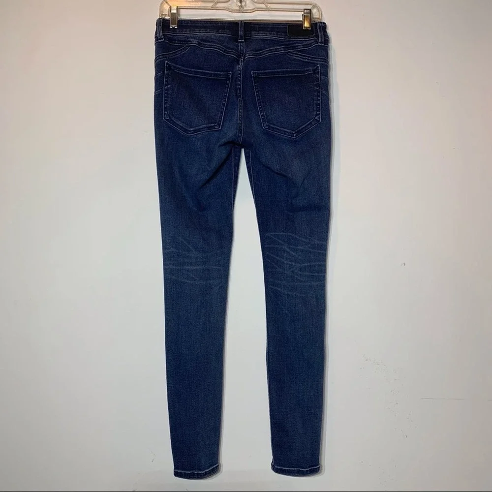 EUC Express‎ Dark Wash Mid Rise Legging Denim Jeans Size 4